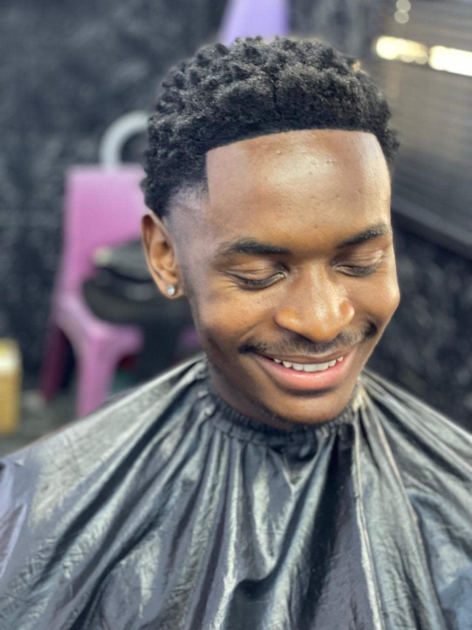 Sharp lineup with low fade